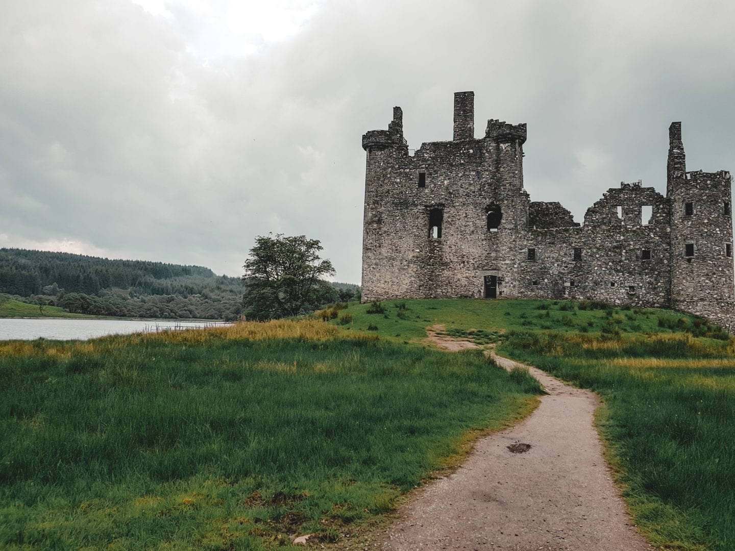 kilchurn castle scotland